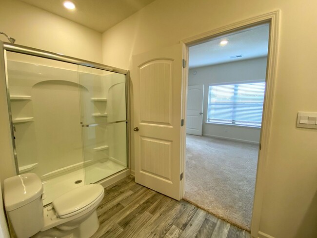 Building Photo - 3 bed 2 bath new construction in 2023 in M...