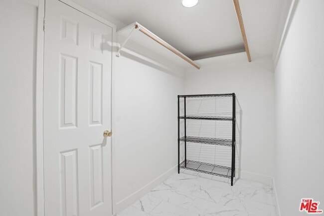 Building Photo - 3604 Stewart Ave