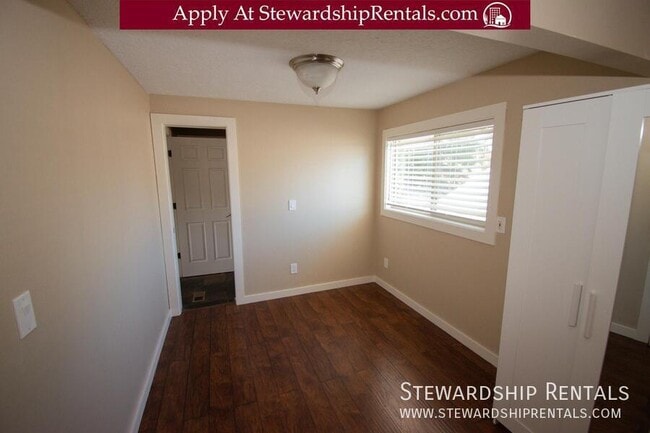 Building Photo - 5017 SE 45th Ave