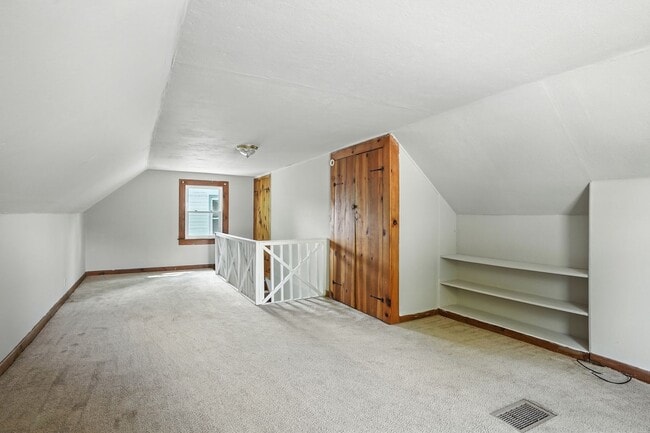 Building Photo - 3 Bedroom Home In Hobart