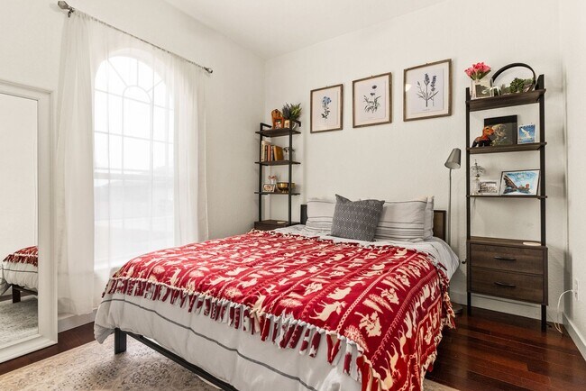 Building Photo - 4129 Fawn Dr