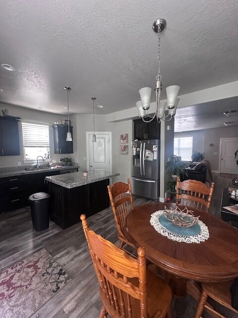 Building Photo - 896 S Crescent Way