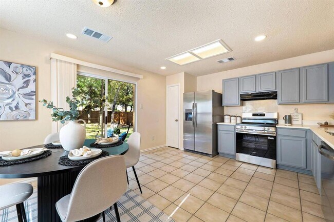 Building Photo - 2600 Andres Way