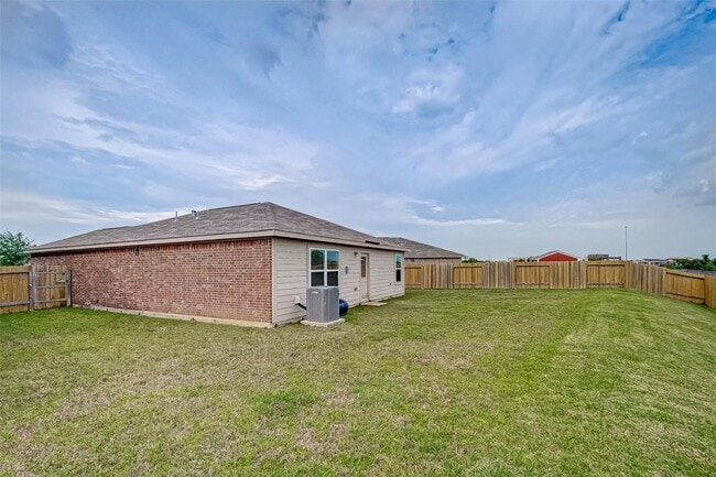 Building Photo - 12105 Seacrest Ln