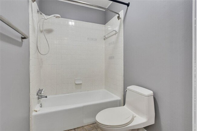 Building Photo - 10903 Mellow Ln