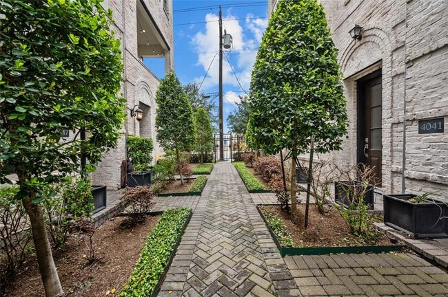Building Photo - 4045 Leeland St