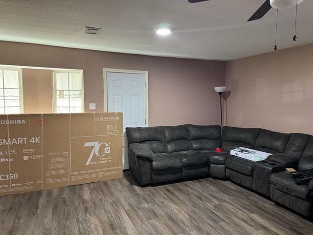 Building Photo - 8435 Campanella Dr