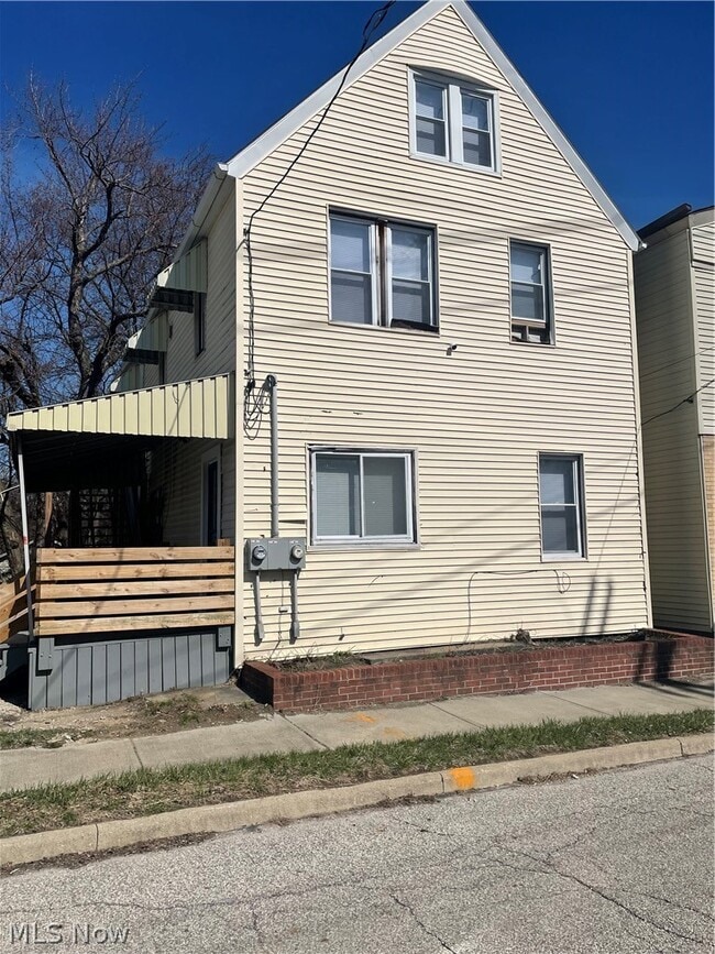 Building Photo - 12007 Beulah Ave