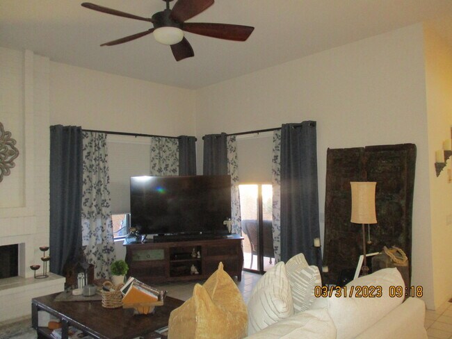 Building Photo - 73407 Foxtail Ln