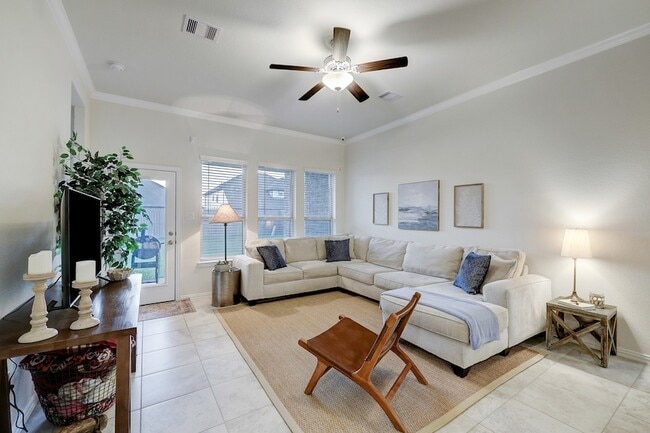 Building Photo - 3414 Cabernet Shores Dr