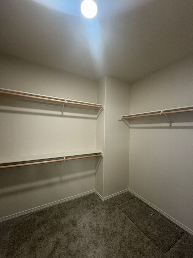 Building Photo - 2303 S 58th Ave