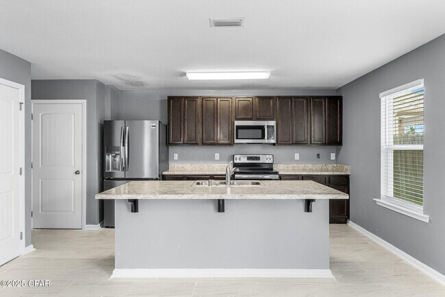 Building Photo - 7119 Riverbrooke St
