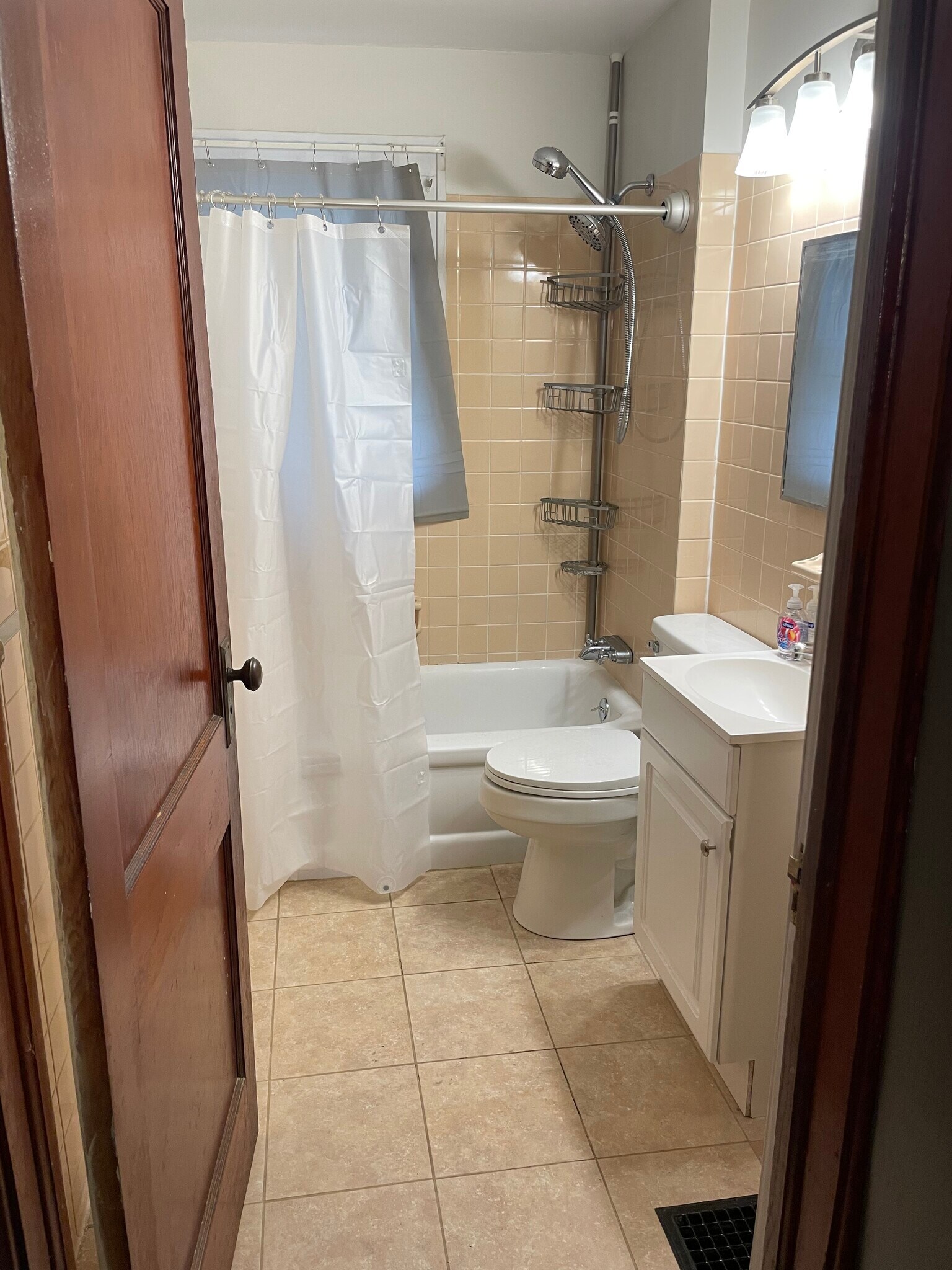 Building Photo - 36 Kneeland Ave