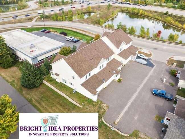 Building Photo - 5948 Oakgreen Ave N