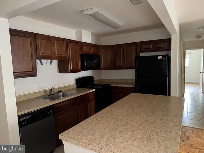 Building Photo - 50 Ashlar Hill Ct