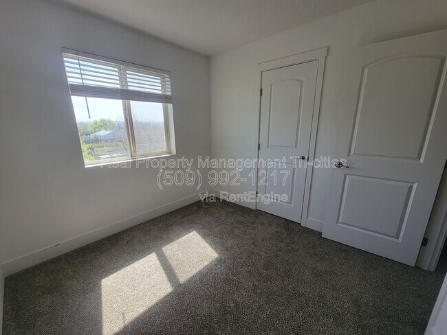 Building Photo - 6708 Dradie Pl