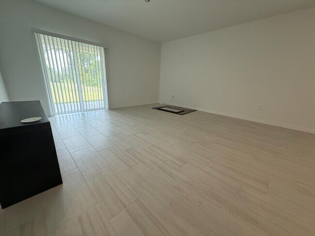 Building Photo - 3605 Great Pk Ct