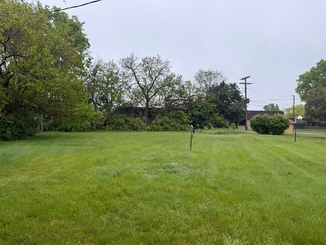 Building Photo - 3148 Benham Ave