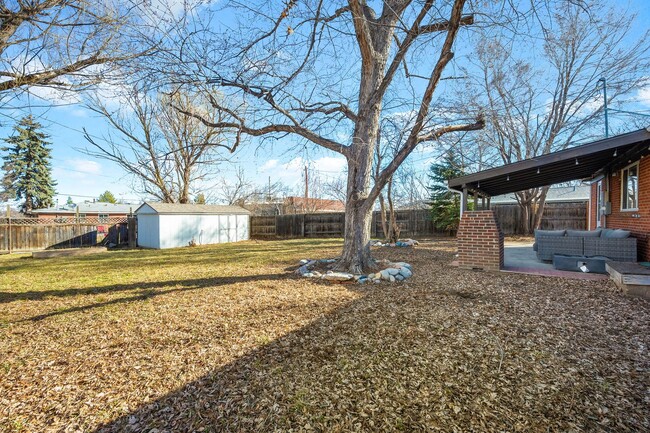 Building Photo - Updated 3BD, 2BA Wheat Ridge House with Pr...