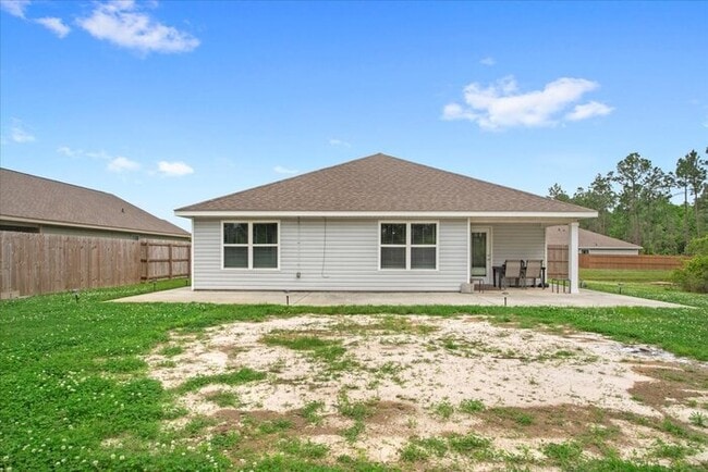 Building Photo - 18401 Elkwood Dr