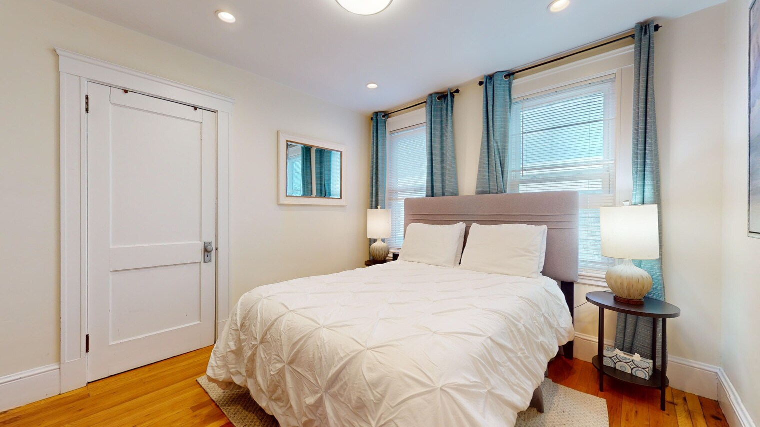 Building Photo - 28 Clay St