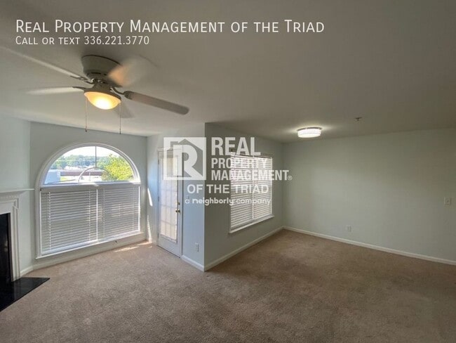 Building Photo - 5012 Lawndale Dr