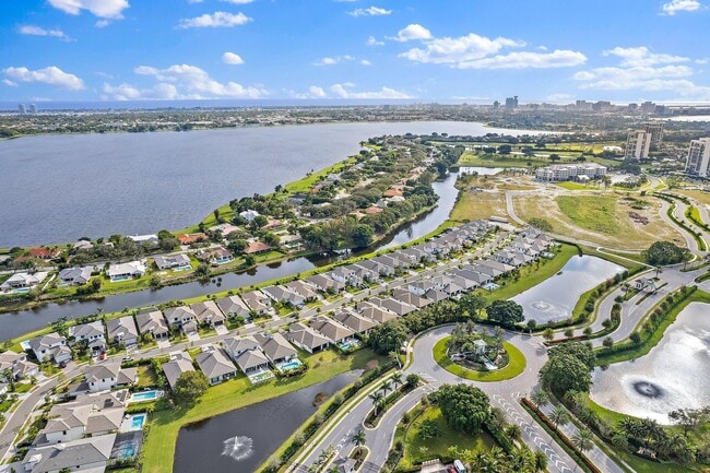 Building Photo - 2938 Gin Berry Way