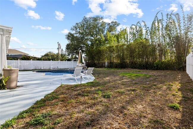 Building Photo - 304 N Matanzas Ave