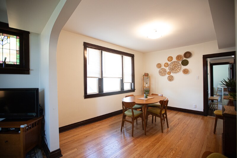 Building Photo - 5446 Rhodes Ave