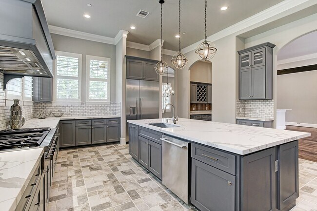 Building Photo - 325 Bunker Hill Rd