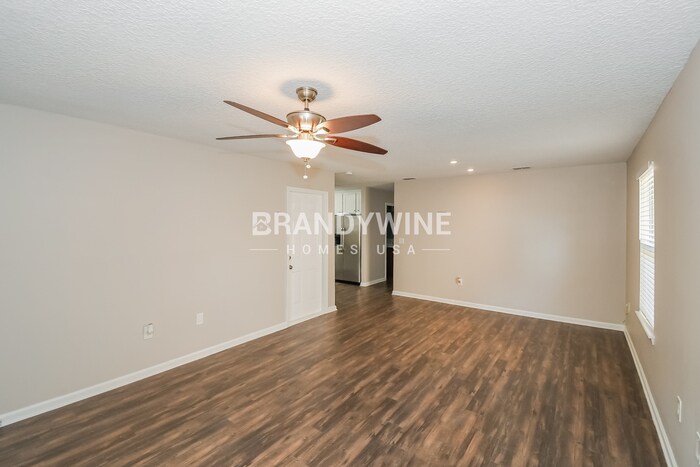 Building Photo - 2060 Felch Ave