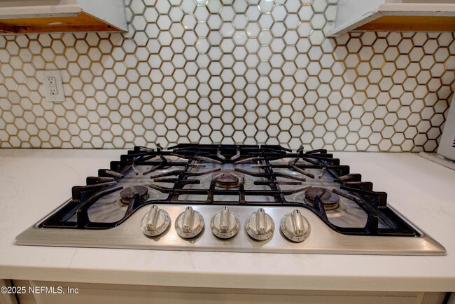 Building Photo - 174 Antilles Rd