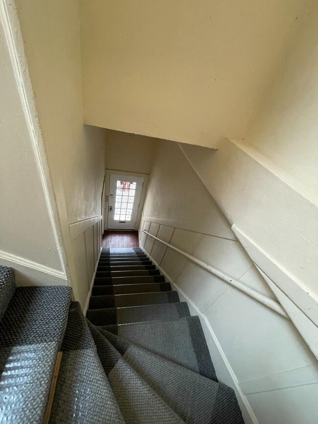 Building Photo - 3260 17th St