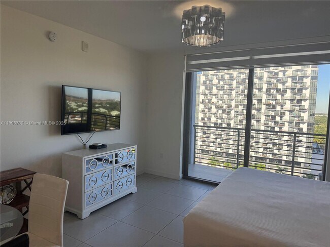 Building Photo - 5350 NW 84th Ave