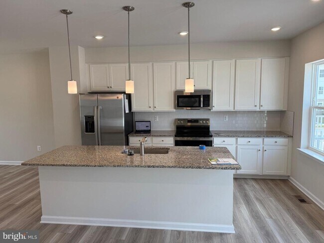 Building Photo - 263 Sandy Btm Cir