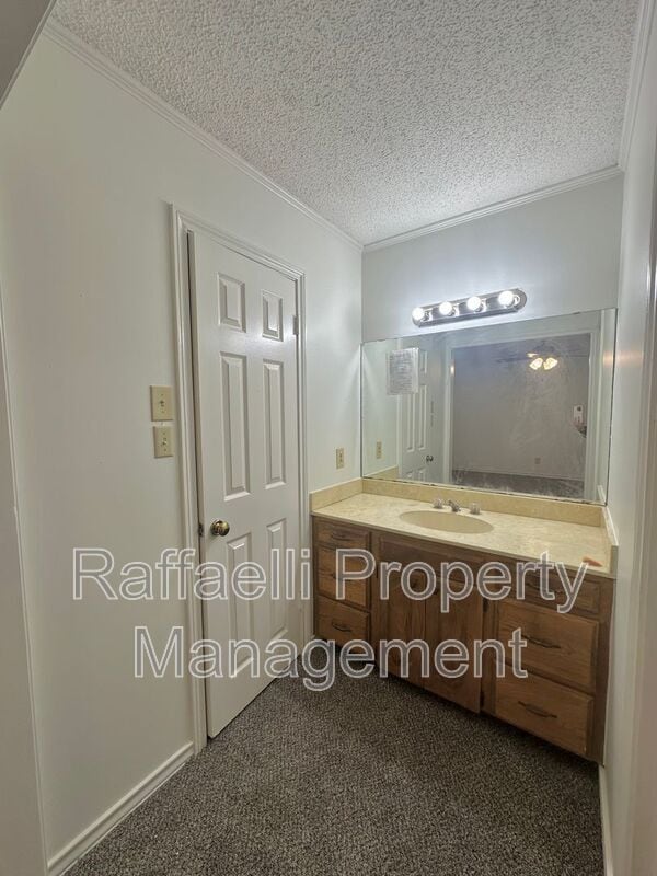 Building Photo - 6222 Gould Pl