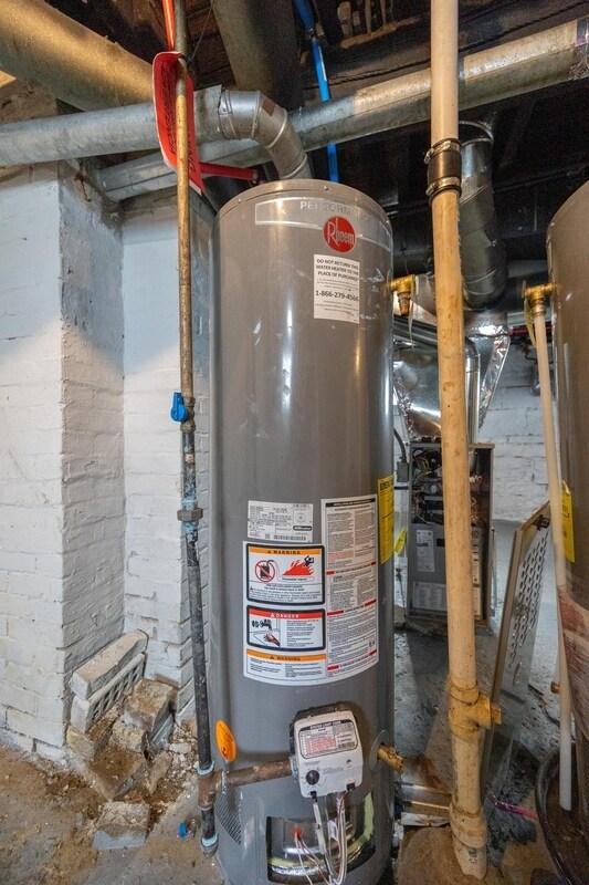 Building Photo - 2257 E 80th St