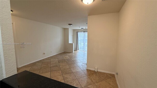 Building Photo - 5866 Hampton Hills Blvd