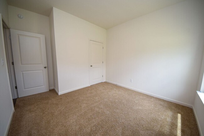Building Photo - 4 bed, 2 bath. new construction 2021