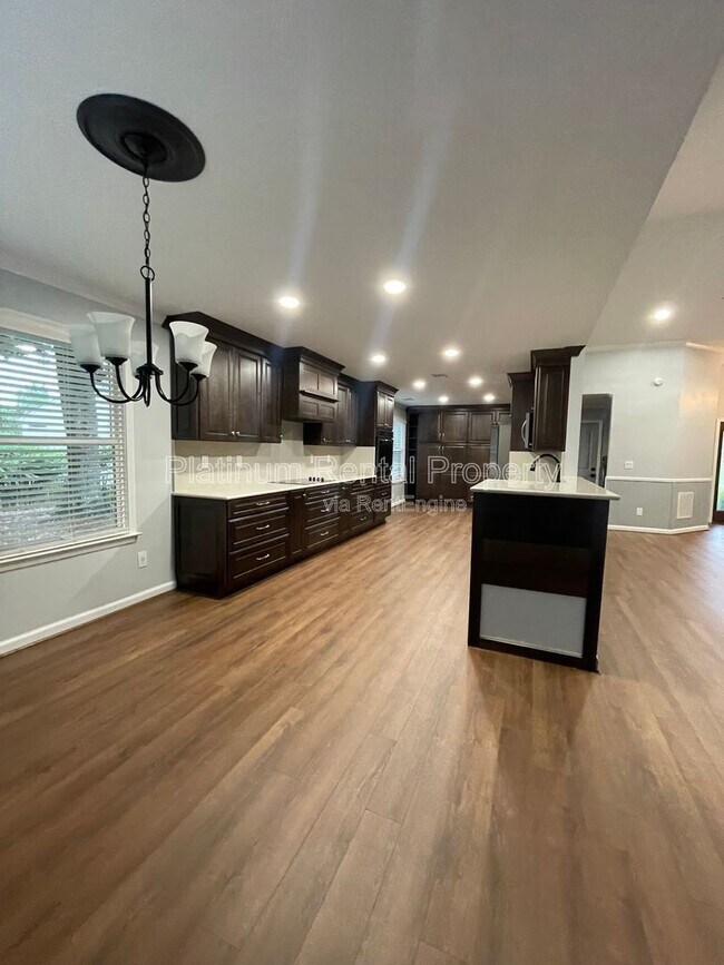 Building Photo - 1745 Berry Ct