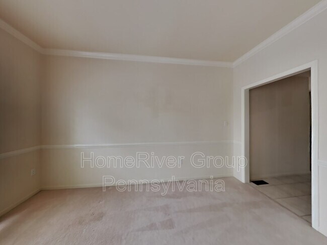 Building Photo - 145 Tanglewood Dr