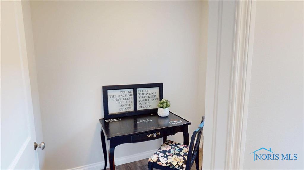 Pocket Office - 2143 Fieldbrook Dr