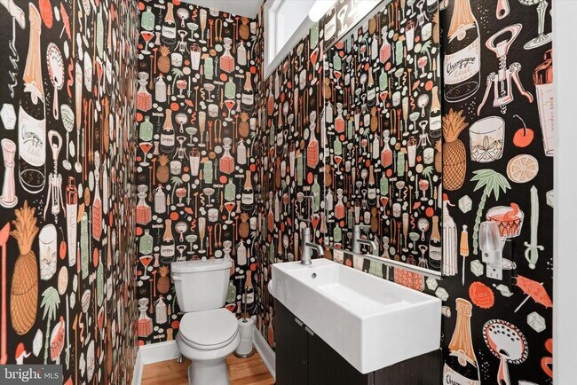 Building Photo - 159 Green Ln