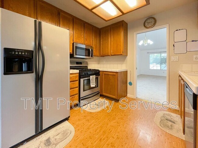 Building Photo - 8166 Morgan Hill Way