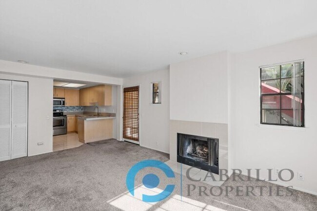 Building Photo - 3975 Hortensia St