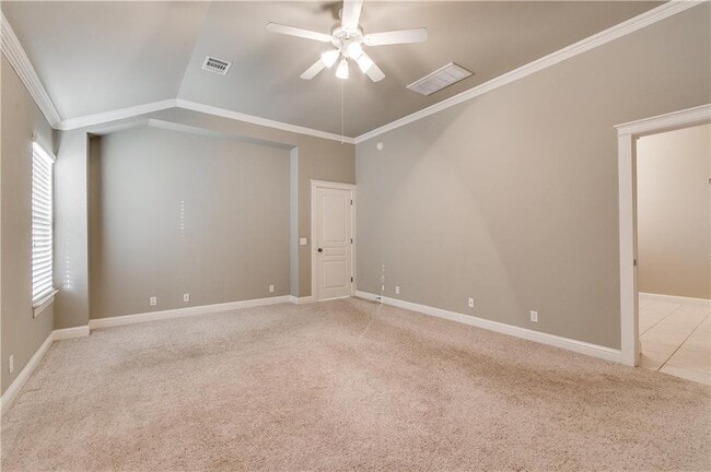 Building Photo - 9512 Hopeland Dr