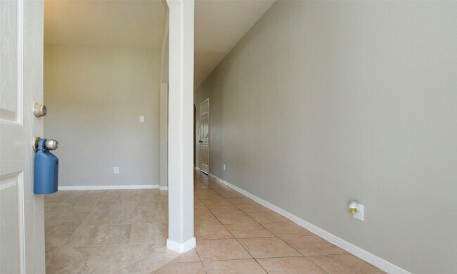 Building Photo - 10826 Elgar Ln