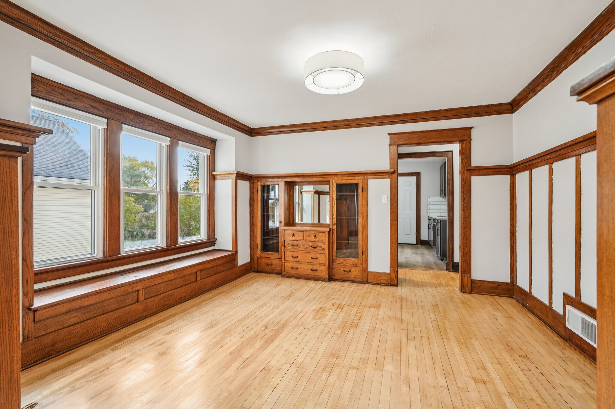 Dining Room - 1705 W Custer Ave