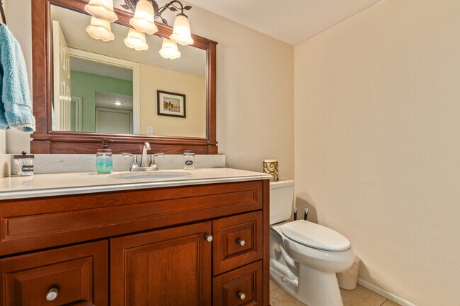 Building Photo - 2326 W Lompoc Cir