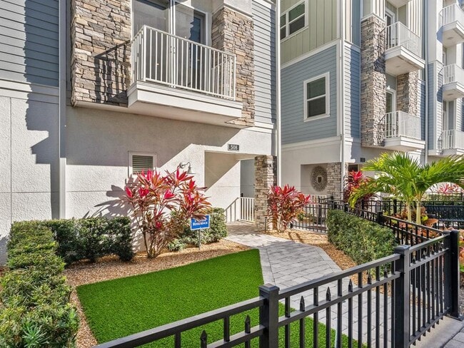 Building Photo - 508 Laurel Pk Dr